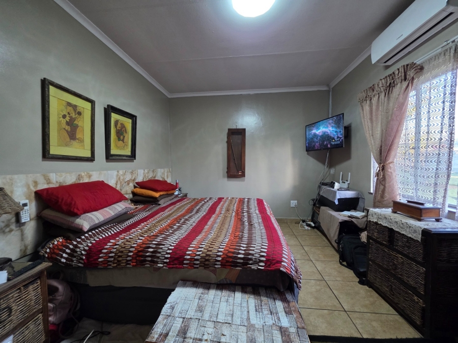 3 Bedroom Property for Sale in Protea Park North West